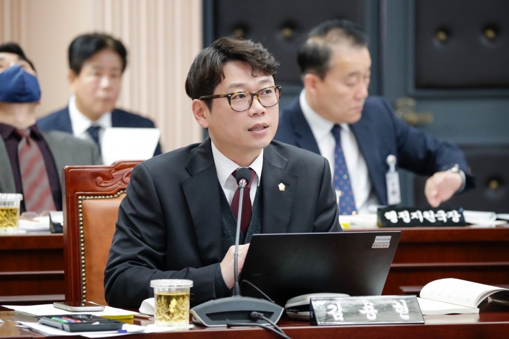 김용현 구리시의원, 철도망 확충계획 요구와 토평 바이오산업 유치 제안