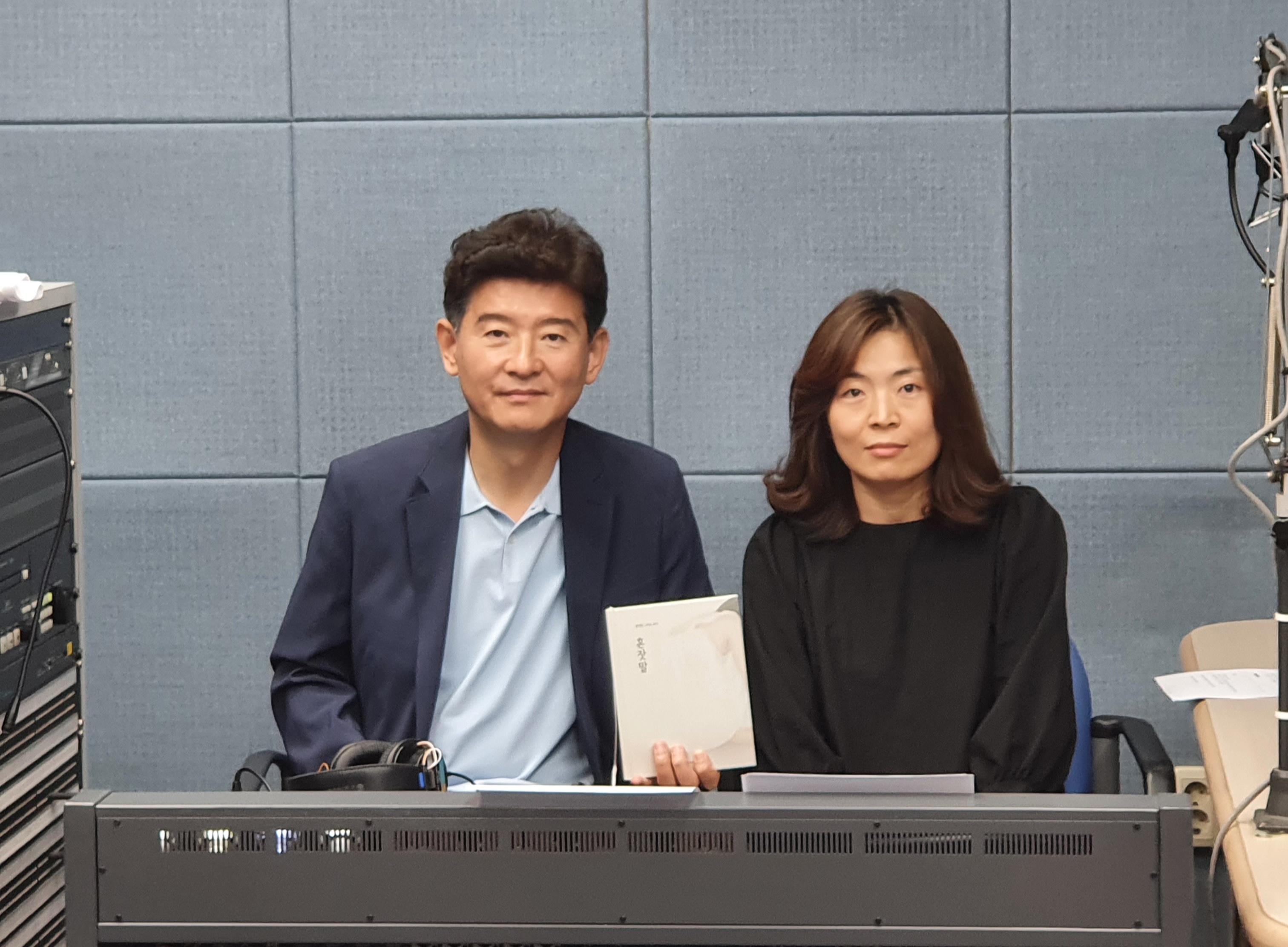 한지민작가님.jpg 한지민작가님.jpg