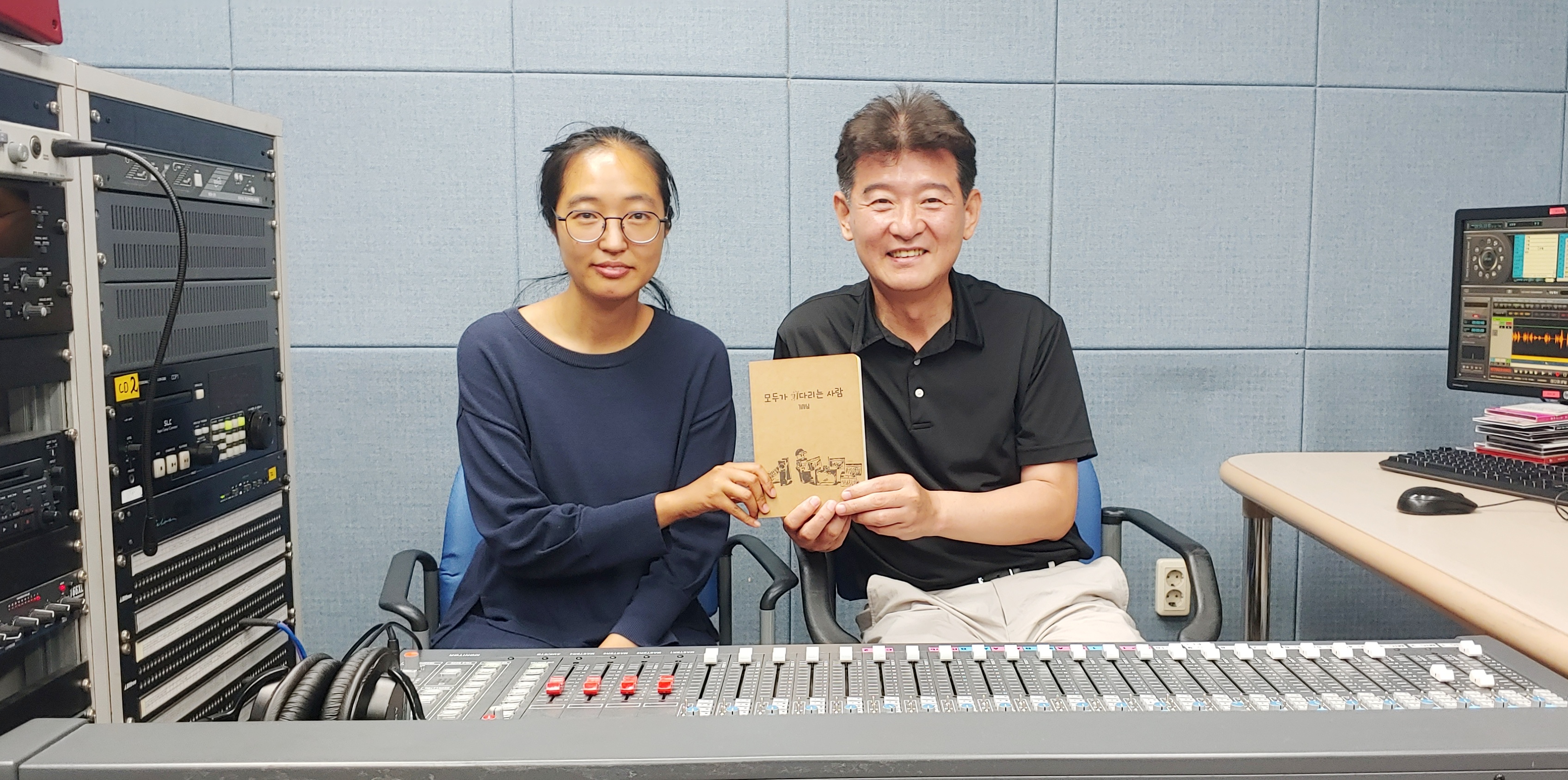 에밀리작가.jpg 에밀리작가.jpg