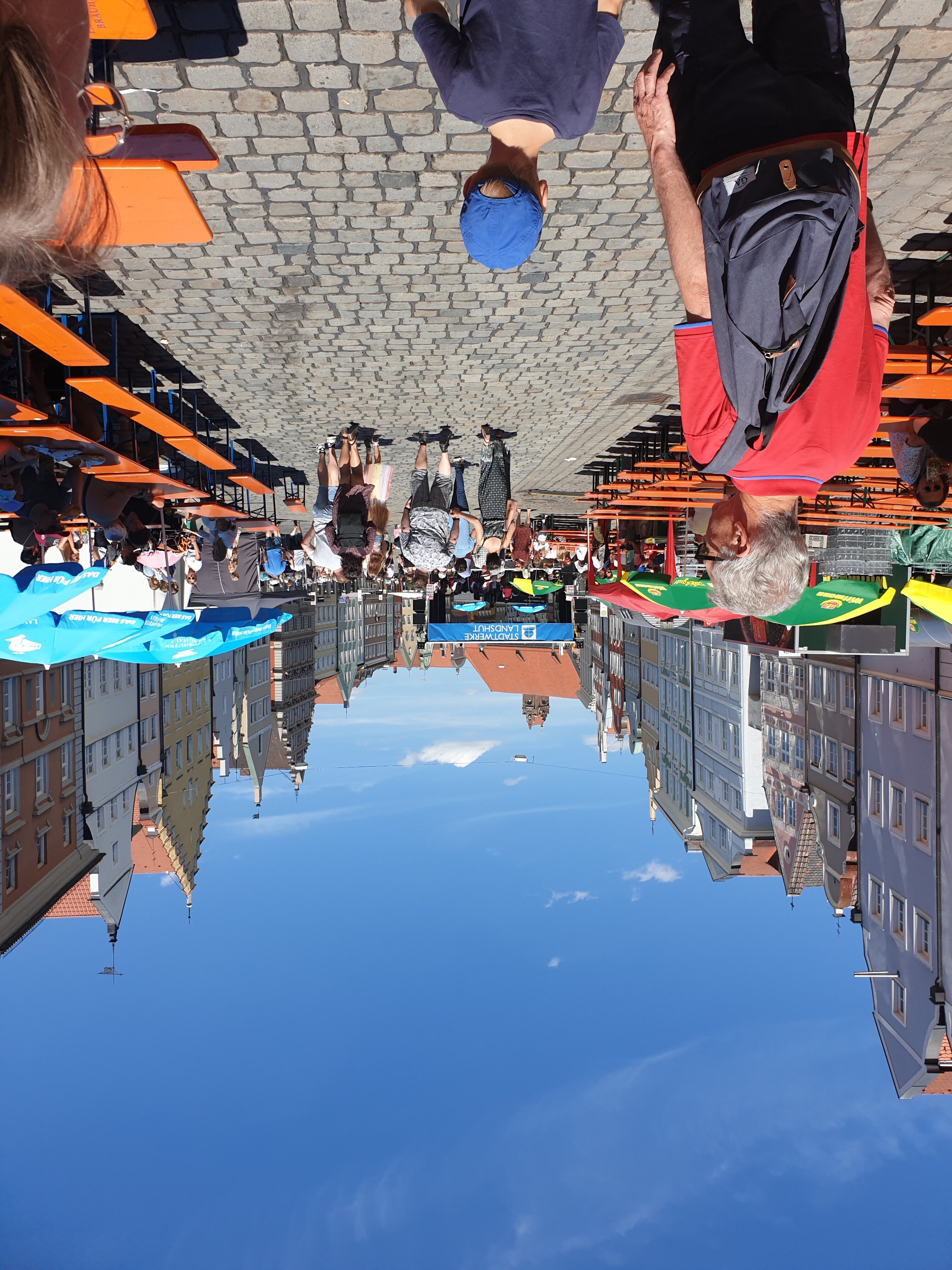 festival1_(compressed).jpg festival1_(compressed).jpg