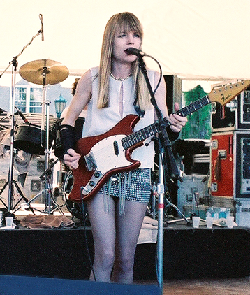 Tina_weymouth_tom_tom_club.png Tina_weymouth_tom_tom_club.png