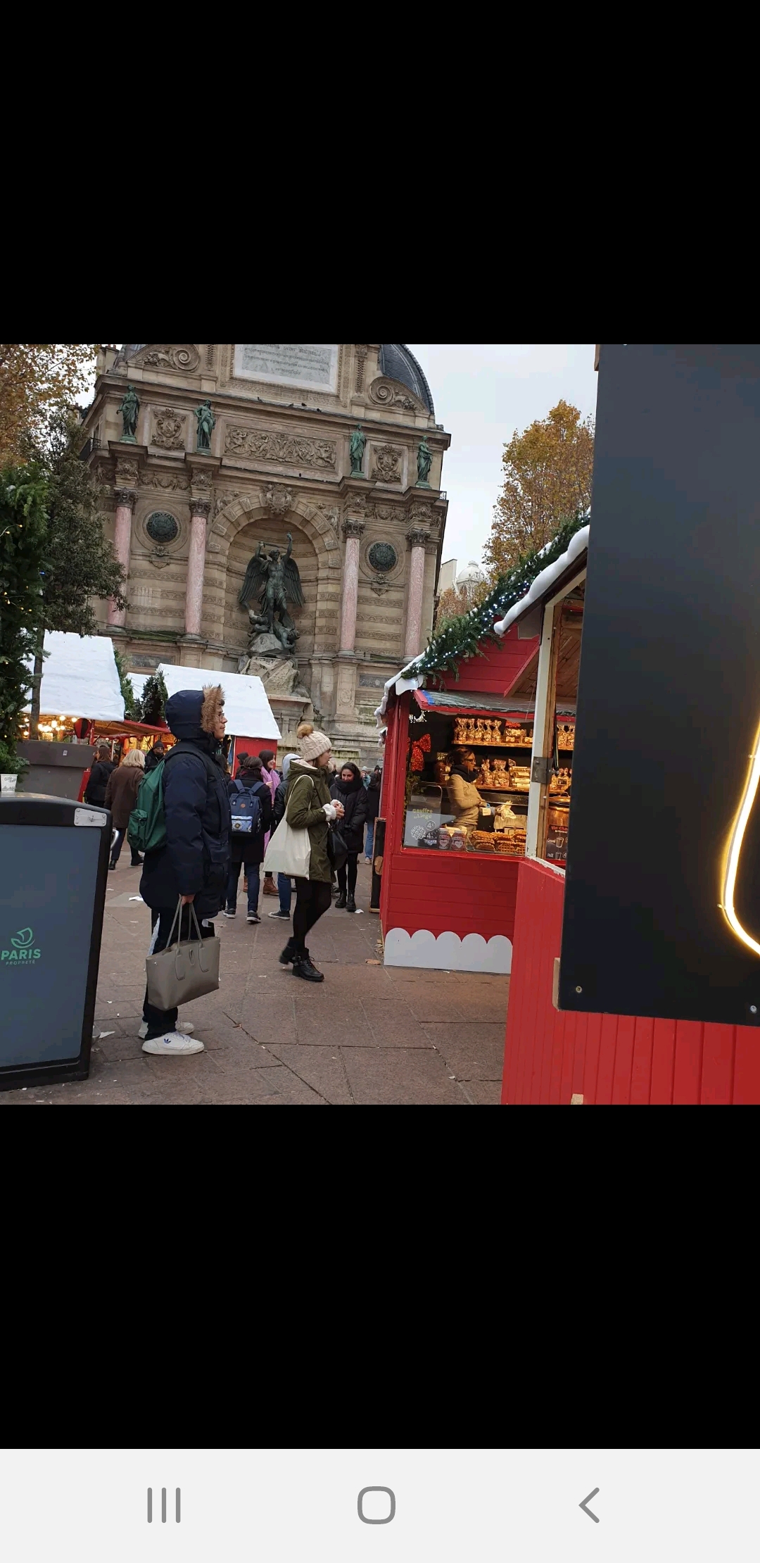 paris_christmas_market.jpg paris_christmas_market.jpg