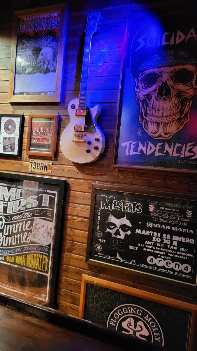 rock_bar_in_madrid.jpg rock_bar_in_madrid.jpg