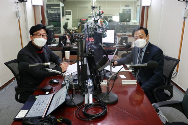 2020-12-29_장현국_의장_경인방송_라디오_녹화_스케치_원본_001.JPG